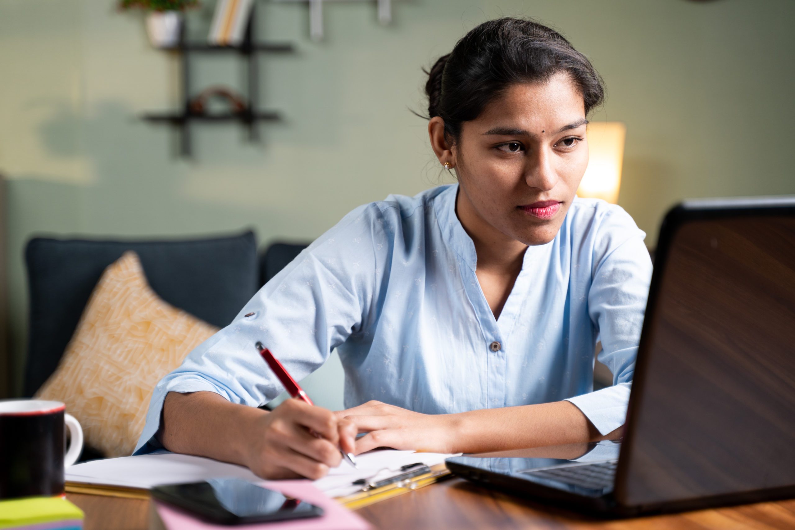 A young woman doing online business training